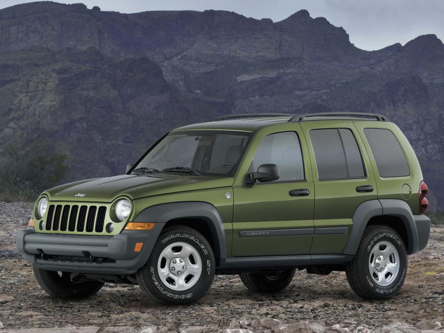  Jeep Liberty Sport 2004 года  (фото 5 из 6)